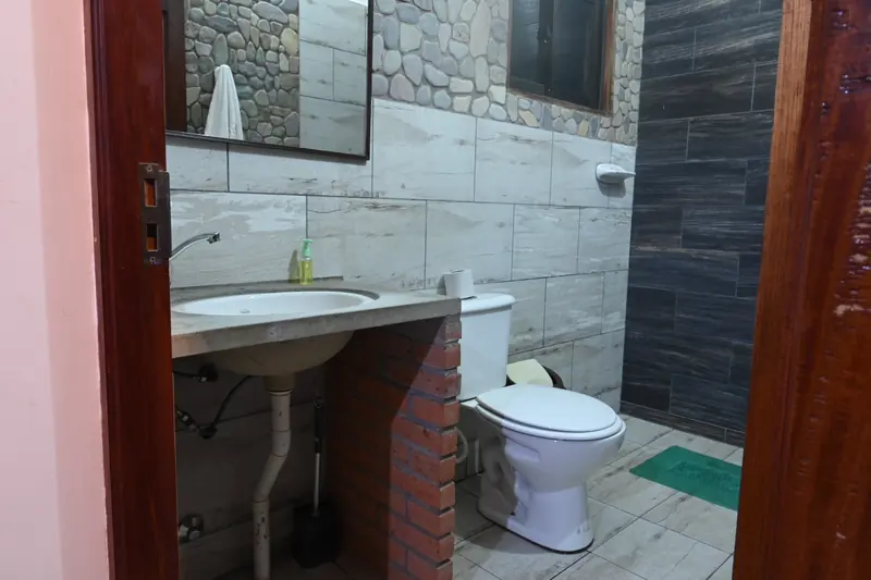Baño de la Cabaña 8