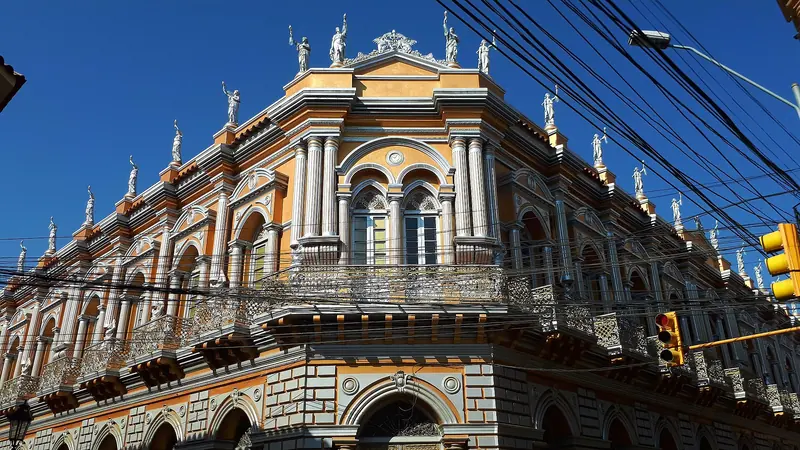 Fachada de la Casa Dorada, en el centro de Tarija