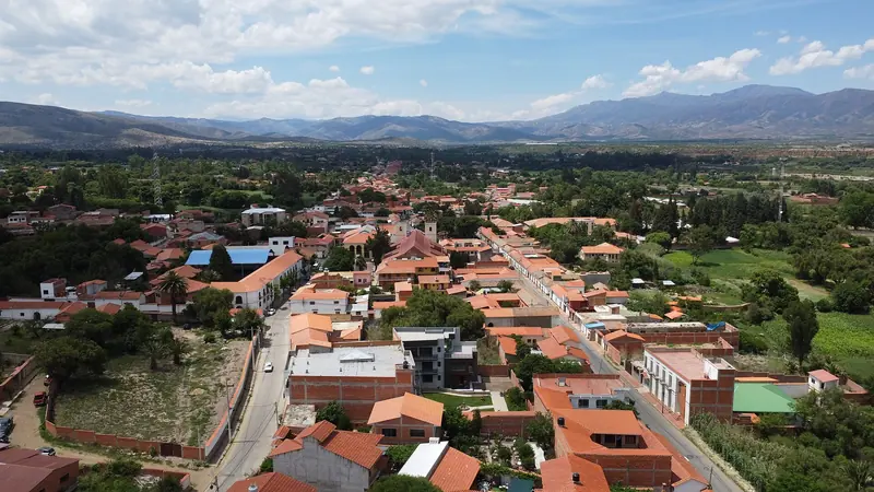 El valle de San Lorenzo y los cerros de Tarija vistos desde el aire